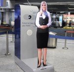 Bekommt Kollegin in den USA: Tensator-Avatar in Diensten des Flughafen Frankfurt (Foto: Tensator)