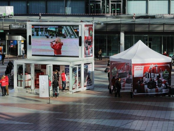 Canon setzt auf Außenwerbung