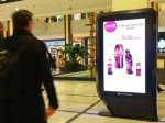 In der Mall und am Bahnhof wollen Kunden mit den Marken interagieren (Foto: Clear Channel)