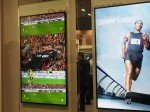 Zwei neue ShineOut-Displays am LG-Stand auf der ISE 2014 (Foto: TK/ invidis.de)