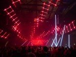Techno-Tunnel in Rot: 15.000 Fans kamen zum 20. Time Warp (Foto: Pierre Johne/ Screen Visions)