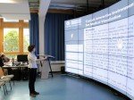 Die 72 Megapixel Video Wall im Einsatz für die Forschung (Foto: Eyevis)