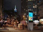 Könnte ein neues Wahrzeichen werden: LinkNYC-Stele (Foto/ Rendering: Control Group)