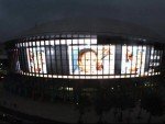 Nutzerfotots auf der LED Fassade der Taipei Arena (Foto: Scala)