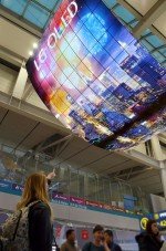 Am Incheon Airport erreicht Hersteller LG mit der OLED Installation seine internationalen Zielgruppen (Foto: LG)