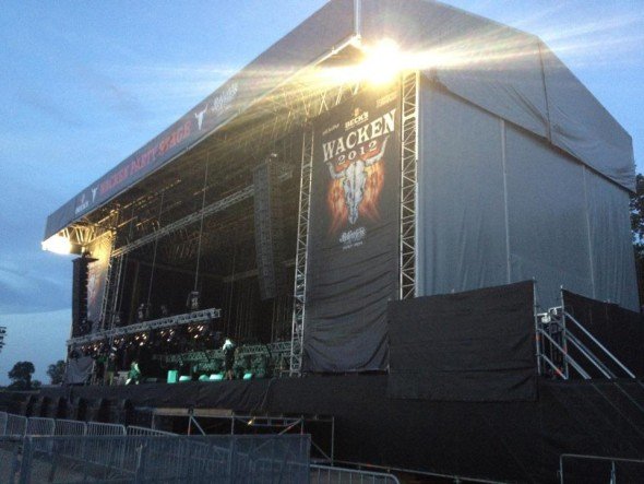 Mit 80.000 bis 90.000 Besuchern größtes Metalfestival weltweit: Bühne in Wacken (Foto: LEUROCOM)