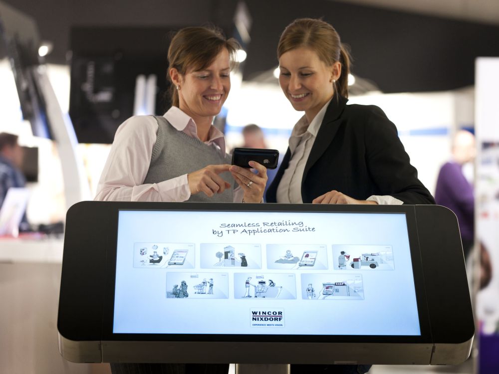 Mobile PoS-Lösung sorgt für Verfügbarkeit von TP.NET-Software auf dem Tablet (Foto: Wincor Nixdorf)