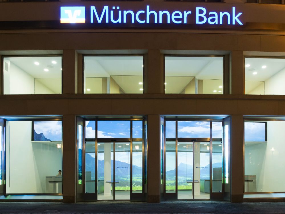 Serie Banking 2 0 Funky Am Frauenplatz Das Stammhaus Der Munchner Bank Invidis