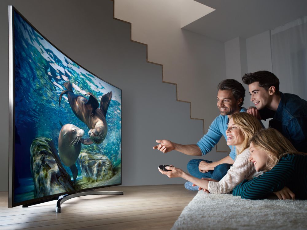 Rund drei Viertel der Deutschen schauen täglich gemeinsam fern (Foto: Samsung)