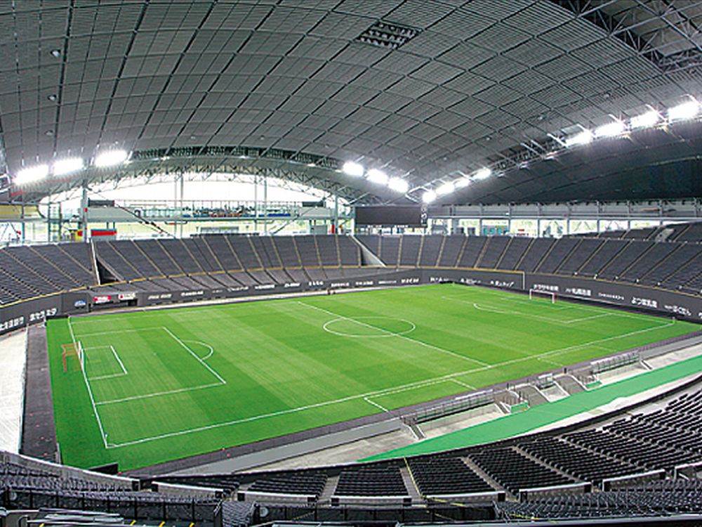 Sapporo Dome: Fußballfeld im Innern des Stadion (Foto: Sapporo Dome Co.)