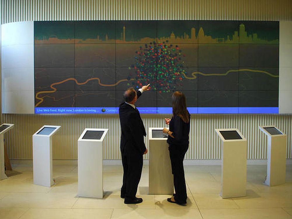 Video Wall in der Barclays-Filiale Picadilly (Foto: Barclays)