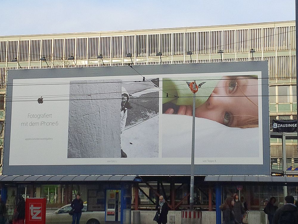 Shot on iPhone 6: Megaposter am Hautbahnhof München (Foto: invidis)