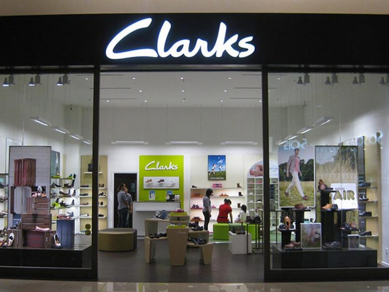 closest clarks shoe store