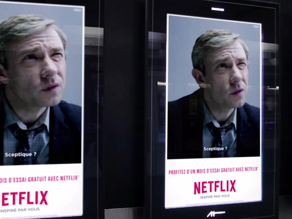 Noch ist er skeptisch: GIF-Kampagne für Netflix (Screenshot: invidis)