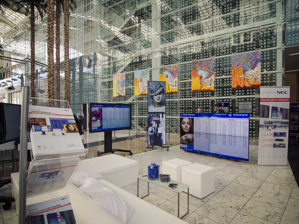 NEC-Stand auf der Münchner Konferenz 2013 (Bild: invidis)