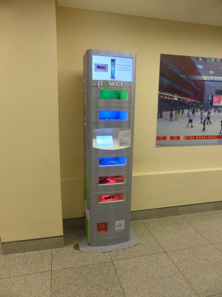 Charging Station at Dubai Mall (Photo: invidis)