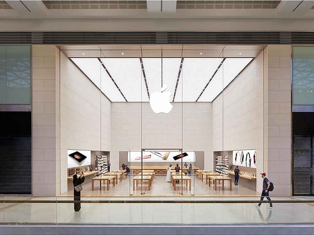 In der Yas Mall wurde einer der beiden ersten Apple Stros in den VAE eröffnet (Foto: Apple)