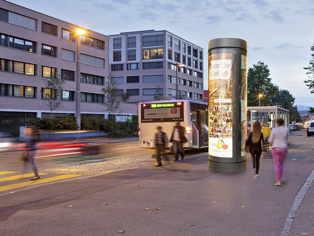 Hinterleuchteter Werbeträger - hier eine Clear Channel Leuchtdrehsäule in Zürich, Symbolbild (Foto/ Rendering Clear Channel)