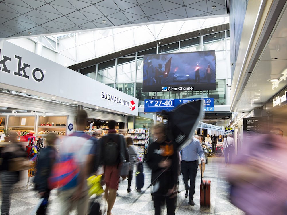 Kampagne für Volvo am Airport Helsinki (Foto: Absen)