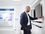 Large Format Screens und ESLs gehören ab nun zum Leasing-Portfolio des Unternehmens (Foto: CHG-MERIDIAN)
