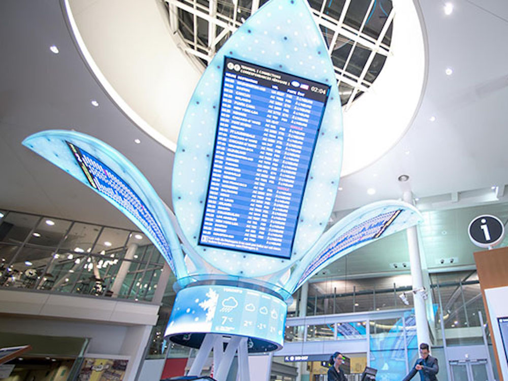 The Flower am Airport Toronto (Foto: NanoLumens)