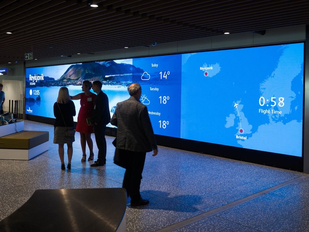 Digital Wall am Airport in Bristol (Foto: infiLED EM International)