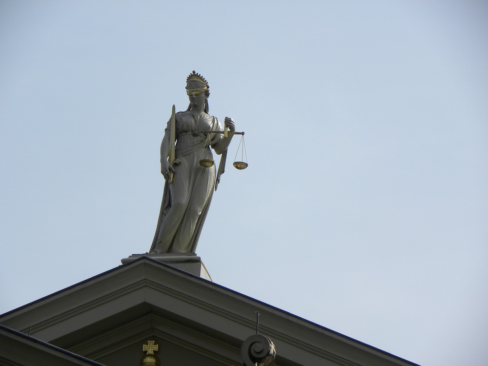 Justitia – Symbolbild (Foto: Pixabay / FrankMagdelyns1)