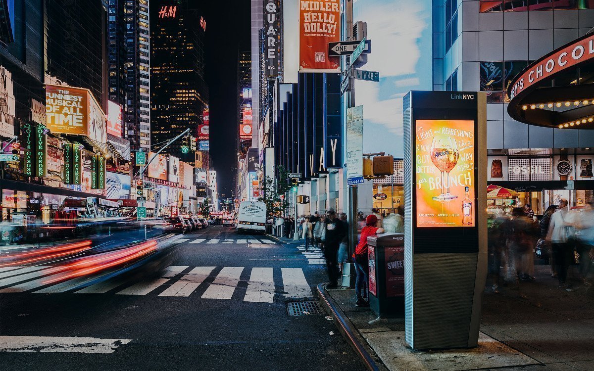 Link NYC Smart City Stele am Times Square (Foto: LinkNYC)