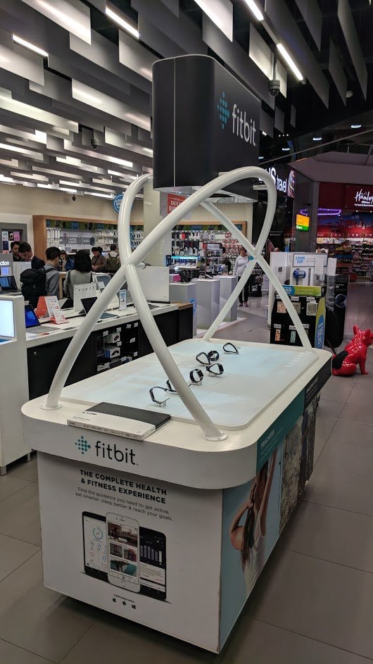 FitBit PoS-Element am Flughafen Heathrow (Foto: invidis)