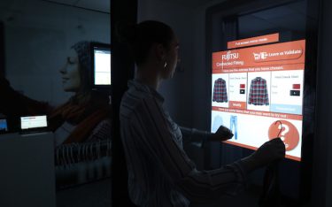 Im Connected Retail Experience Center werden Omnichannel-Lösungen gezeigt (Foto: Fujitsu)