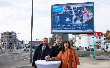 Mit 6 Screens hat Ingolstadt als erste bayerische Stadt die digitalen Stadtinformationsanlangen von Ströer installiert (Foto: Ströer)