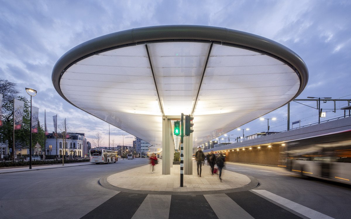 Autonomer Busbahnhof in Tilburg (Fot: cepezed | Lucas van der Wee )