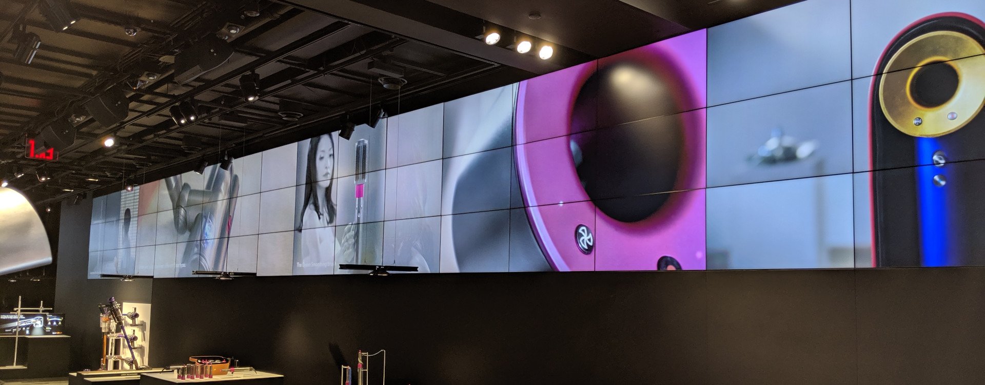 Dyson Flagship New York City (Photo: invidis)