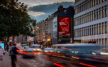 Kampagne von Vodafone im Netzwerk "The Towers" (Foto: JCDecaux)