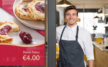 Der "MediaPlayer" ist in einigen Screens integriert kann aber auch an kompatibln Displays angeflanscht werden (Foto: NEC)