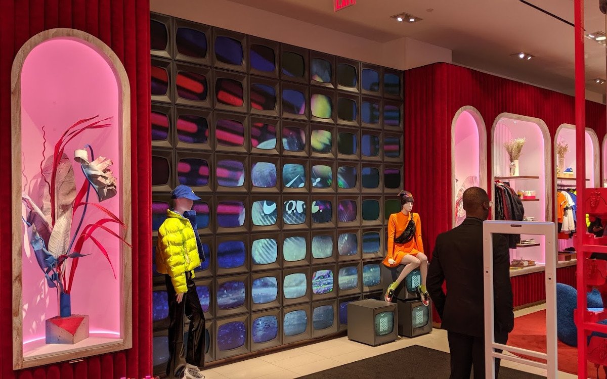 Shop-in-Shop - Retro Kollektion von Nike exklusiv nur bei Nordstrom in NYC erhältlich (Foto: invidis)