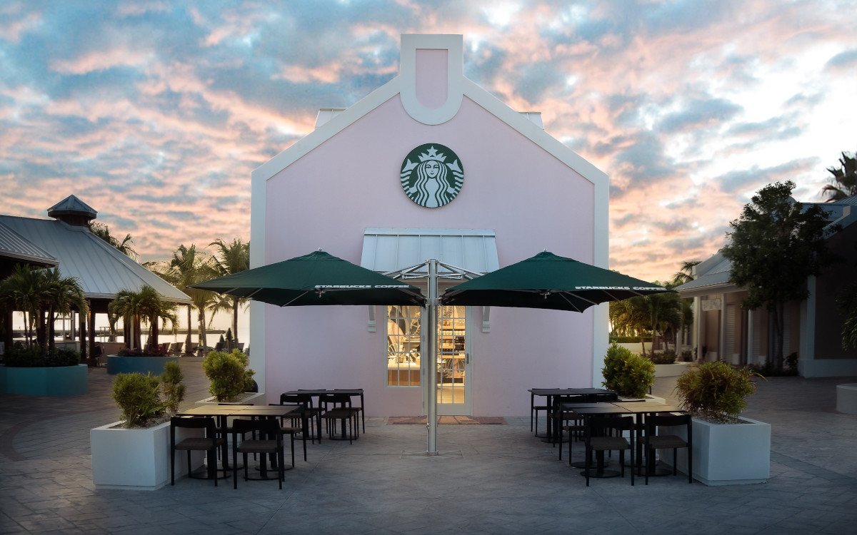 Starbucks Neueröffnung auf den Turks / Caicos Inseln in der Karibik (Foto: Starbucks)