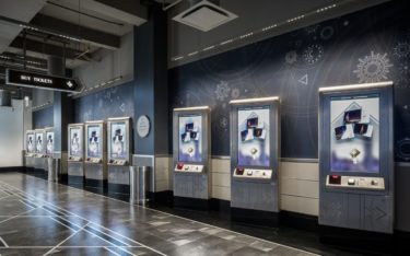 Selbstbedienungs-Ticket-Kiosks sorgen für einfachen zugang zum einst größten Gebäude der Welt (Foto: Empire State Reality Trust/Evan Joseph)