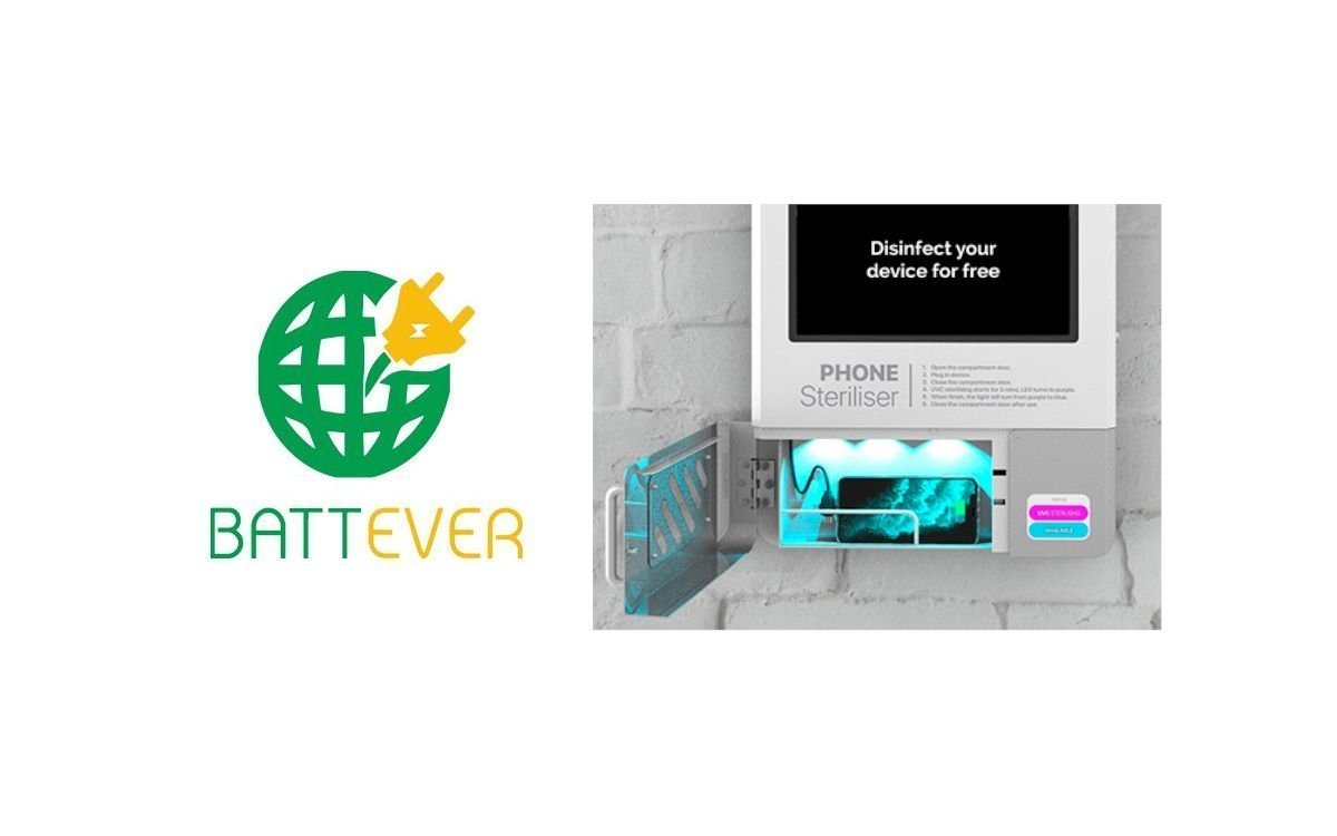 Das Board PRO-UV von Battever kombiniert Digital Signage und Ladestation und desinfiziert das Smartphone-Display während des stromtankens (Foto: Battever)