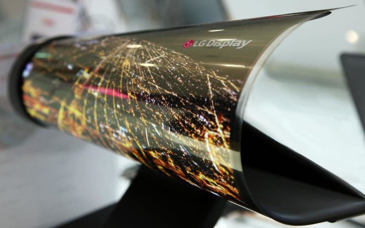 2016 stellte LG Display einen rollbaren flexiblen 18 Zoll OLED-Screen vor (Foto: LG Display)