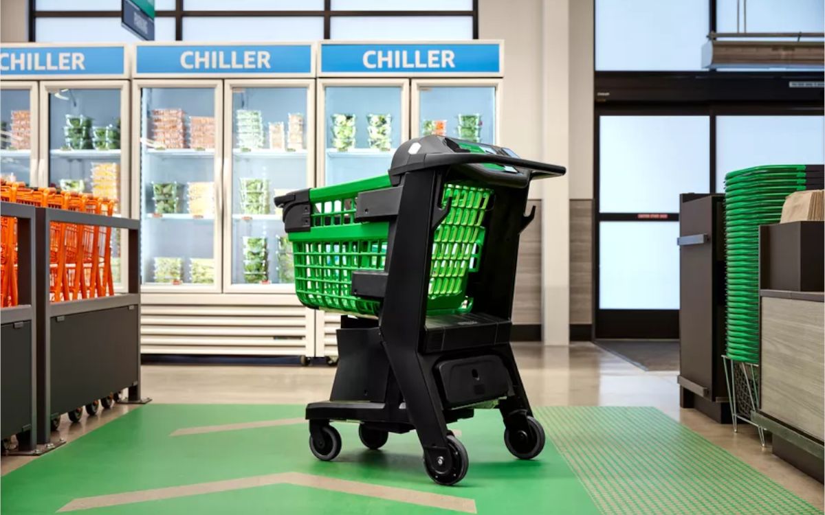 Das neue Amazon Dash Cart soll das Go-Erlebnis direkt im Einkaufswagen in beliebige Supermärkte bringen (Foto: Amazon)