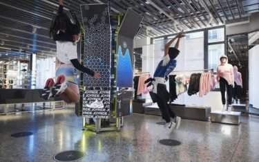 Mit neuen digitalen Experiences will Nike Kinder im Store zum sportlichen Mitmachen anregen (Foto: Nike)