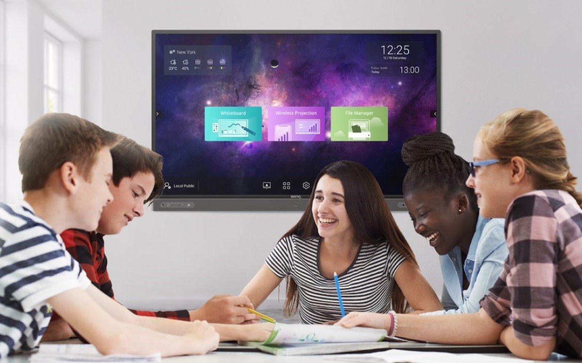 Die neue Premiumlinie BenQ RP02 wurde speziell für den Bildungsbereich entwickelt und setzt auf ClassroomCare zum Schutz von Lehrkräften und Schülern (Foto: BenQ)