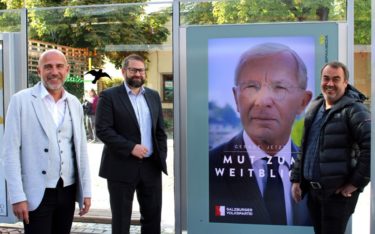 V.l.n.r.: Thomas Frauenschuh (Regionalleiter Salzburg Epamedia), Wolfgang Mayer (Landesgeschäftsführer Salzburger Volkspartei), Gerhard Oberholzner (Geschäftsführer Smart Alliance) (Foto: Epamedia)