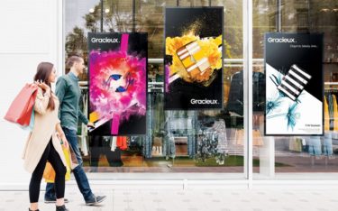 Digital Signage und moderne Shopping-Experiences können dem stationären Retail durch die Krise helfen (Foto: Samsung)