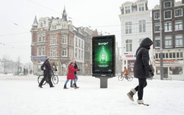 Winterwetter in den Niederlande - Wir bleiben zuhause Kampagne von Heineken (Foto: JCDecaux)