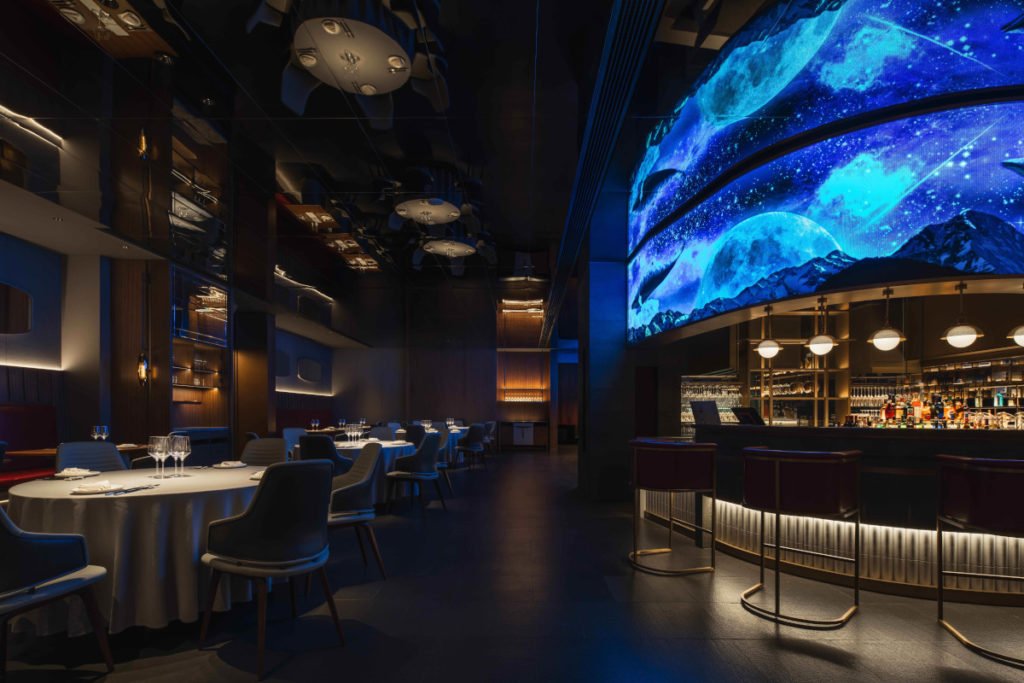 LED bringt Atmosphäre in Seefood Restaurant in China (Foto: Chuan He)