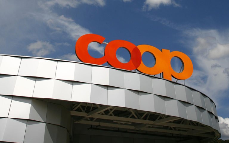 DooH Neo Advertising Gewinnt Coop Gruppe Invidis