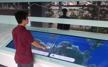 Die interaktive Karte in der City Gallery in Hongkong läuft mit Multittouch-Technologie von Zytronic. (Foto: Zytronic)