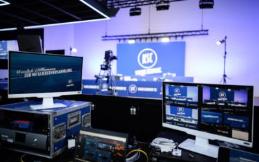 Der KSC zu Gast bei multi-media systeme (Foto: Karlsruher SC/GES; multi-media systeme)
